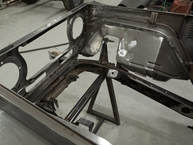 The-FJ-Company-1976-FJ40-Land-Cruiser---Freeborn-Red-219472 